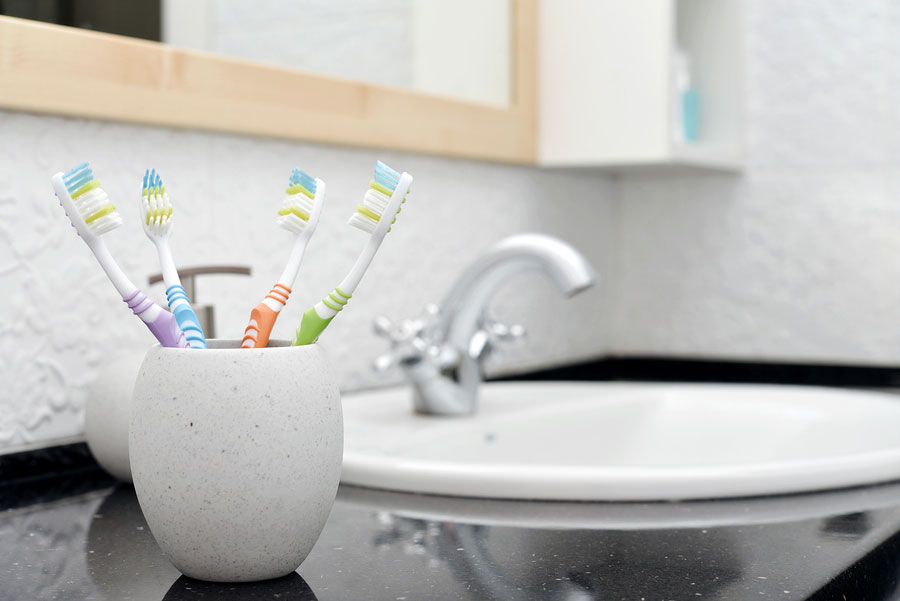 Habits: toothbrushes