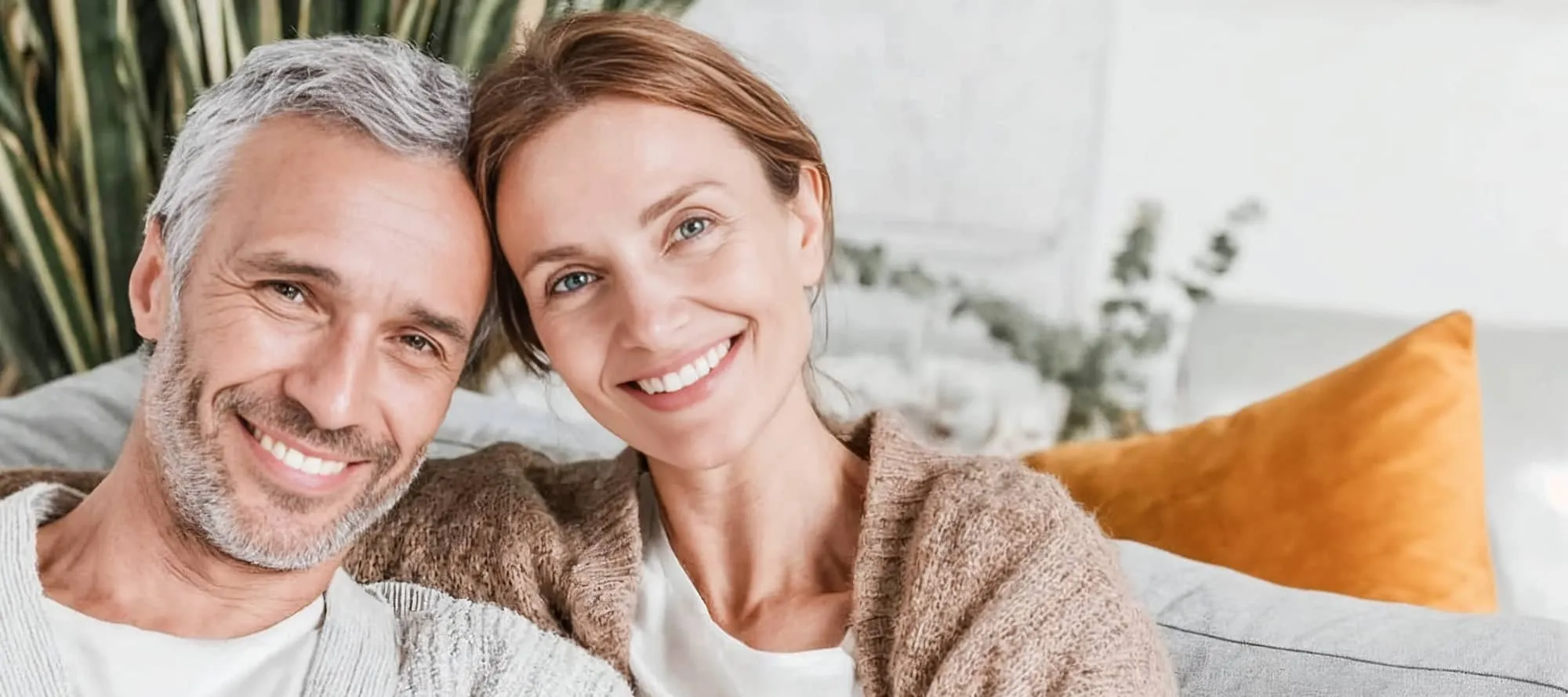 Smiling couple Banner Image